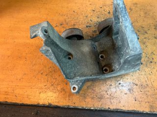 bontott FORD KA Szíjfeszítő Görgő