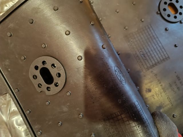 bontott FORD KA Szőnyeg Szett