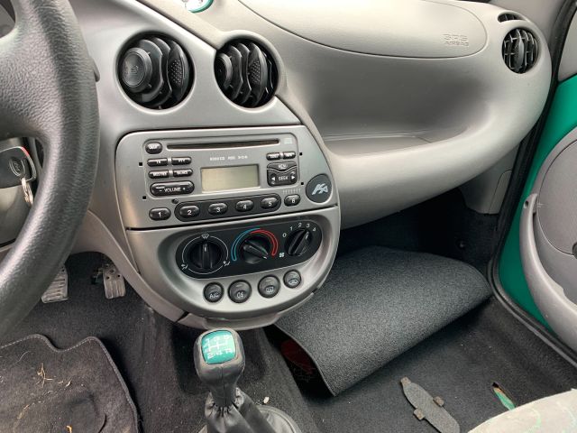 bontott FORD KA Tankajtó