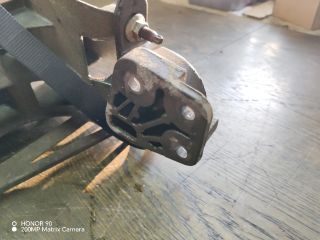 bontott FORD KA Tartó Bak