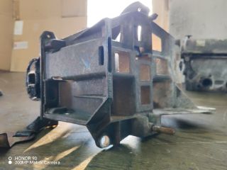 bontott FORD KA Tartó Bak