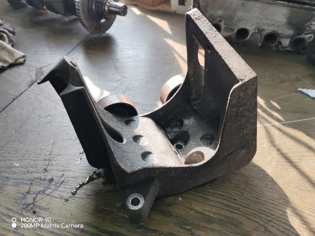 bontott FORD KA Tartó Bak