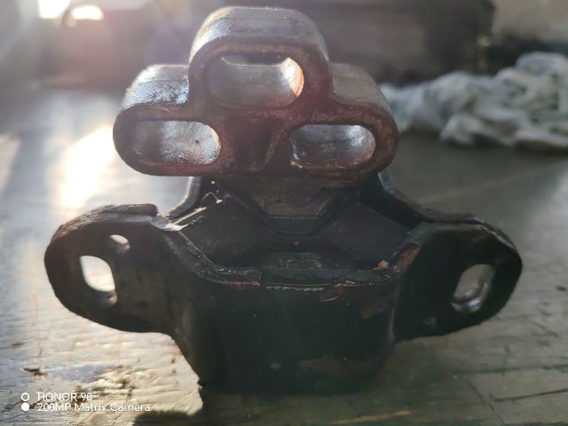 bontott FORD KA Tartó Bak