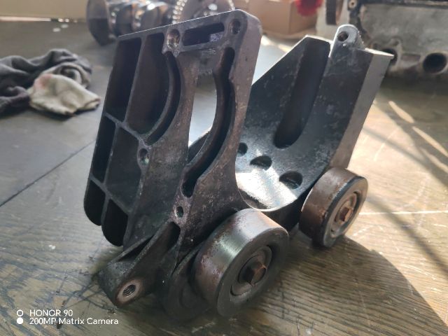 bontott FORD KA Tartó Bak