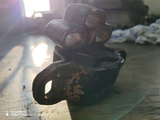 bontott FORD KA Tartó Bak