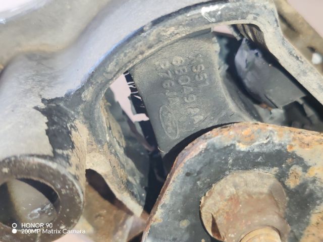 bontott FORD KA Tartó Bak