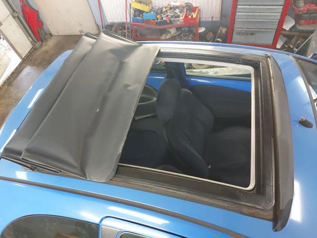 bontott FORD KA Tetőablak