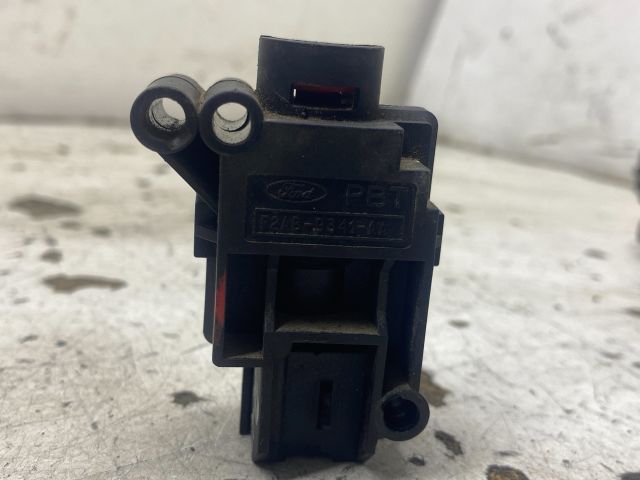 bontott FORD KA Üzemanyag Elzáró Szelep