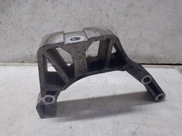 bontott FORD KA Váltó Tartó Bak (Pozíciófüggetlen)