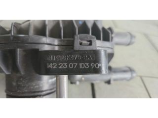 bontott FORD KUGA Hengerfej Vízkivezető