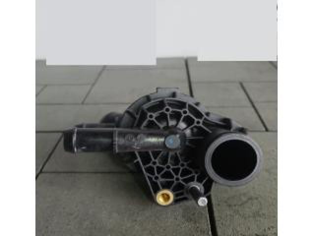 bontott FORD KUGA Hengerfej Vízkivezető