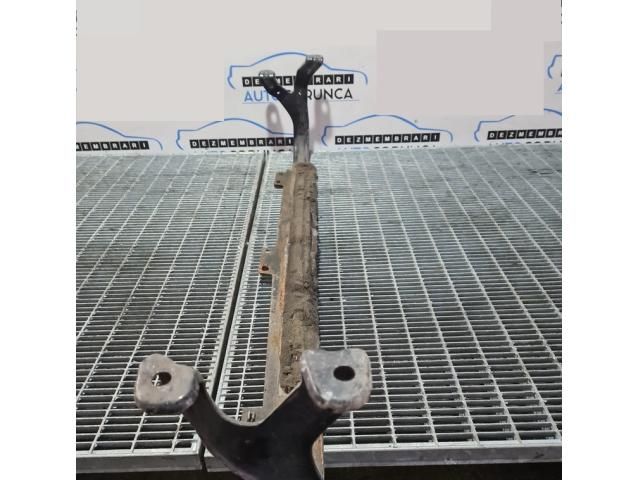 bontott FORD KUGA Alsó Összekötő