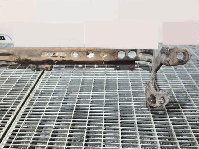 bontott FORD KUGA Alsó Összekötő