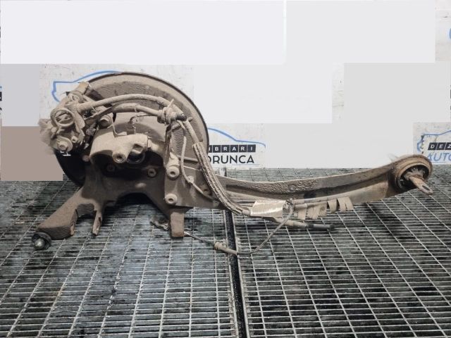 bontott FORD KUGA Bal hátsó Csonkállvány