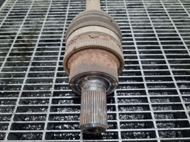 bontott FORD KUGA Bal hátsó Féltengely