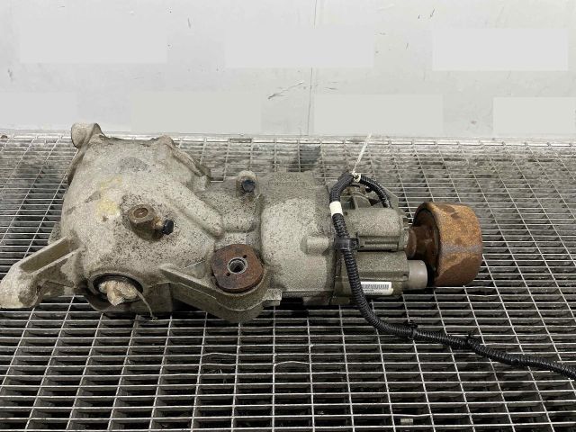 bontott FORD KUGA Differenciálmű Tartó Bak