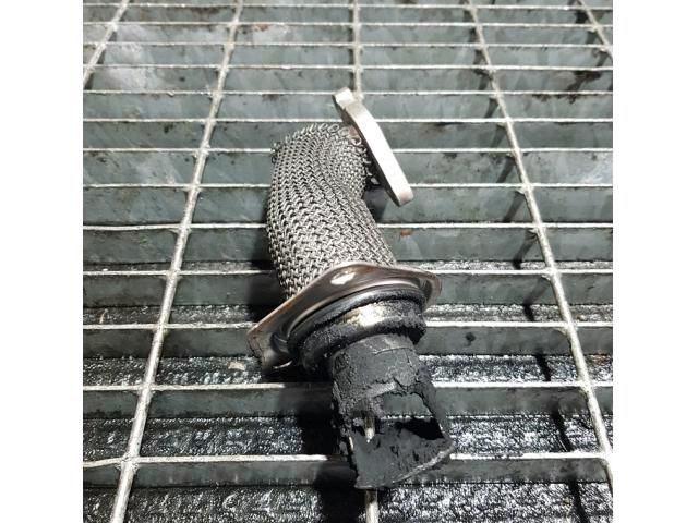 bontott FORD KUGA EGR Hűtő Cső