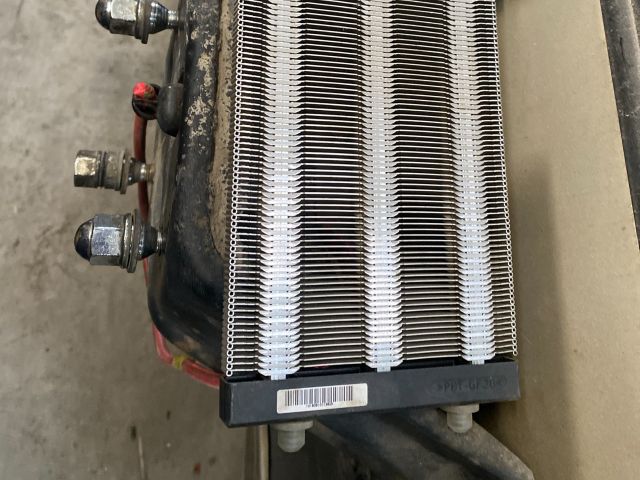 bontott FORD KUGA Előfűtő (Elektromos)