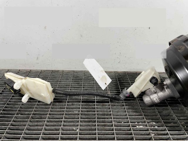 bontott FORD KUGA Főfékhenger