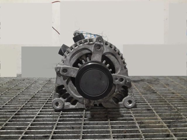 bontott FORD KUGA Generátor