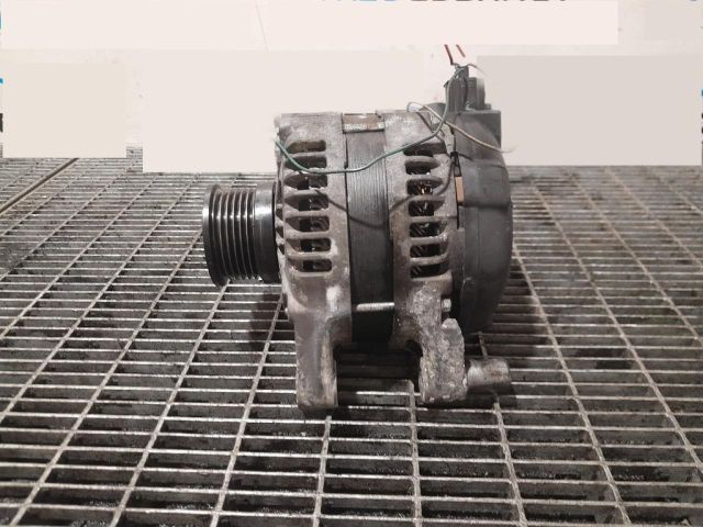 bontott FORD KUGA Generátor