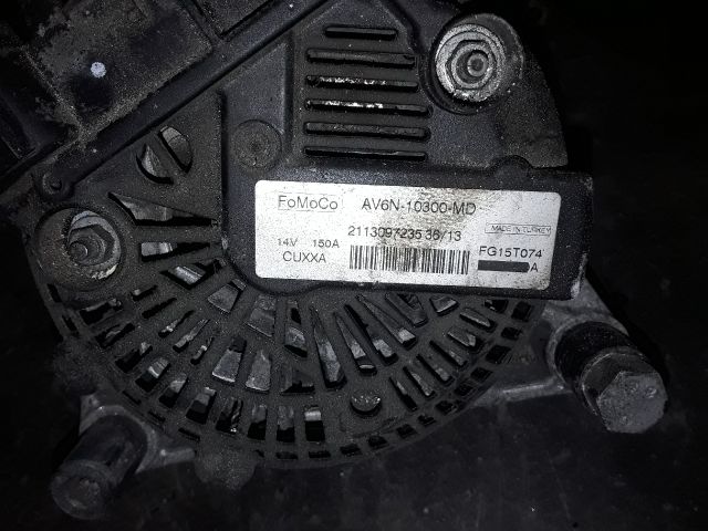 bontott FORD KUGA Generátor