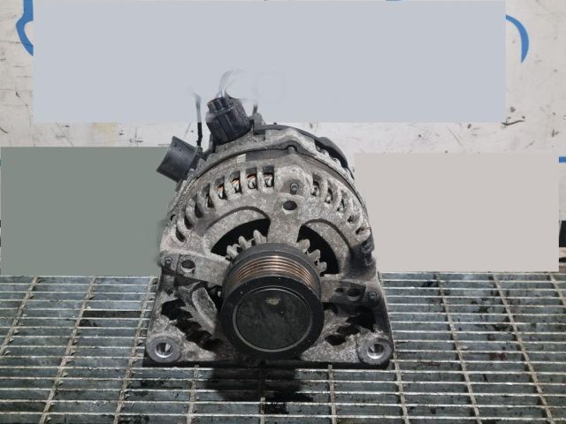 bontott FORD KUGA Generátor