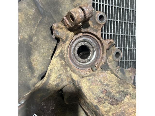 bontott FORD KUGA Jobb első Csonkállvány