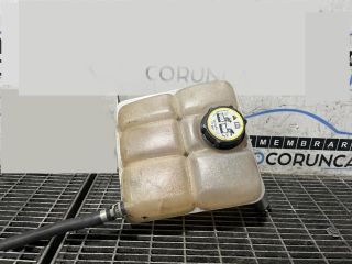 bontott FORD KUGA Kiegyenlítő Tartály