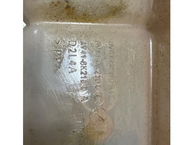 bontott FORD KUGA Kiegyenlítő Tartály