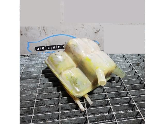 bontott FORD KUGA Kiegyenlítő Tartály