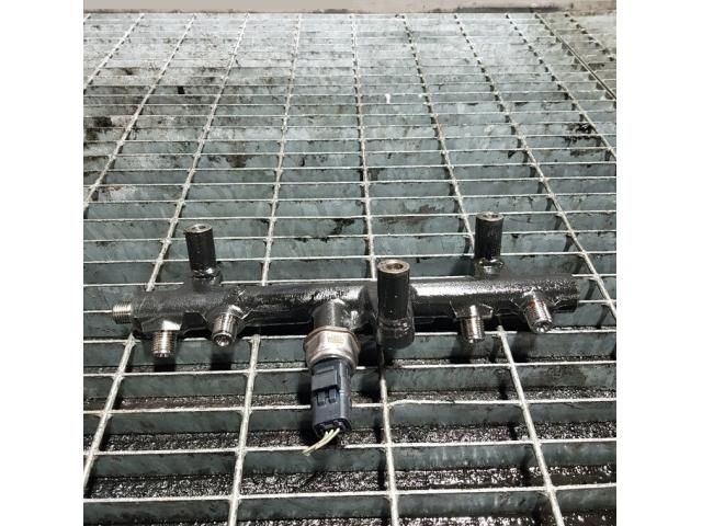 bontott FORD KUGA Közösnyomócső