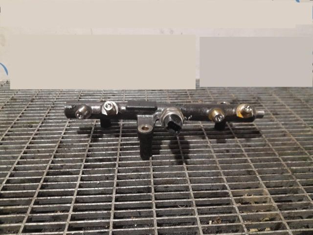 bontott FORD KUGA Közösnyomócső