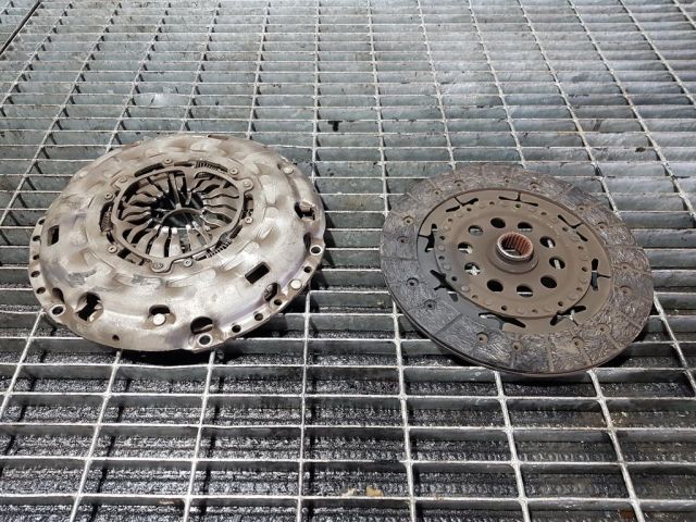 bontott FORD KUGA Kuplung Szett (Szerkezet, Tárcsa)