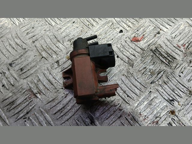 bontott FORD KUGA Lefújószelep