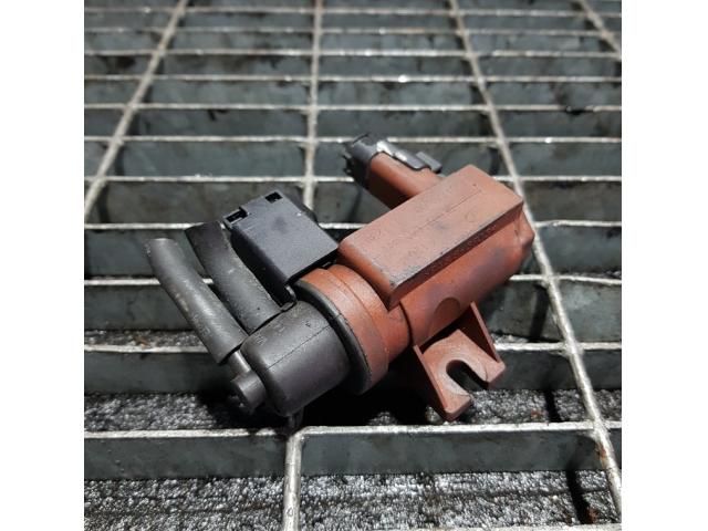 bontott FORD KUGA Lefújószelep