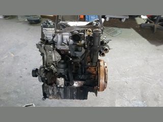 bontott FORD KUGA Motor (Fűzött blokk hengerfejjel)