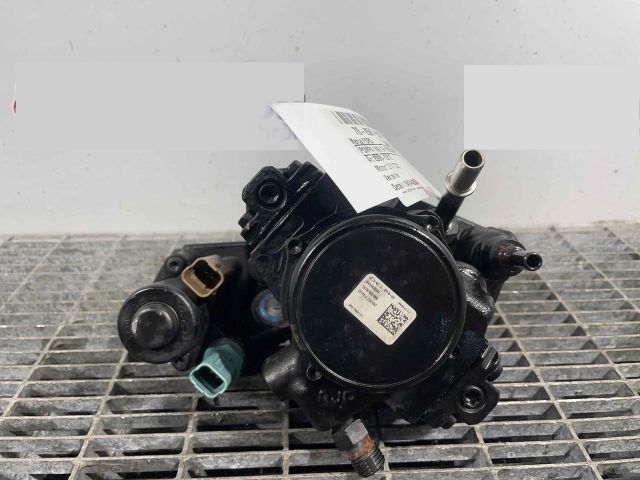 bontott FORD KUGA Nagynyomású Szivattyú