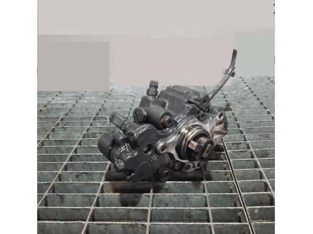 bontott FORD KUGA Nagynyomású Szivattyú