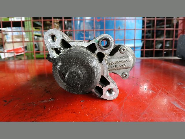 bontott FORD KUGA Önindító