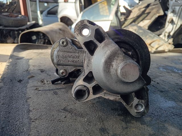 bontott FORD KUGA Önindító