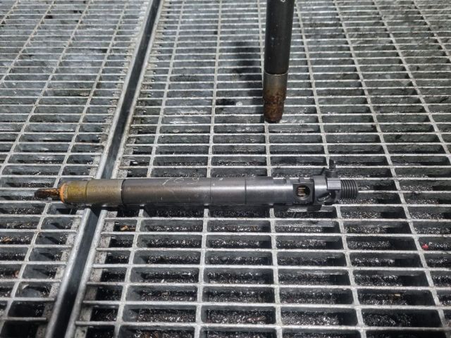 bontott FORD KUGA Porlasztó (1 db)