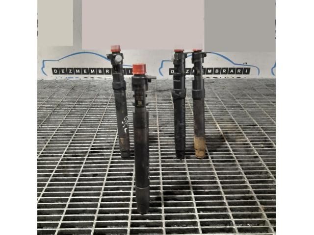 bontott FORD KUGA Porlasztó (1 db)