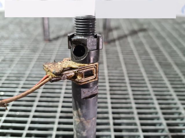 bontott FORD KUGA Porlasztó (1 db)