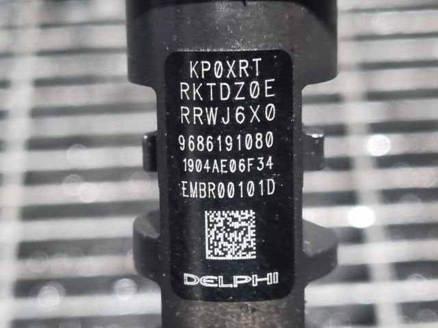 bontott FORD KUGA Porlasztó (1 db)