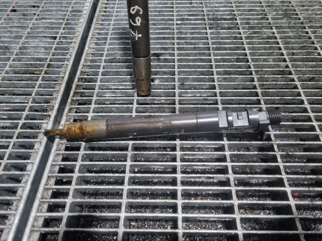 bontott FORD KUGA Porlasztó (1 db)