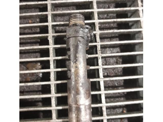 bontott FORD KUGA Porlasztó (1 db)