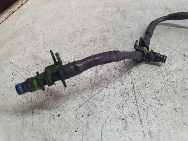 bontott FORD KUGA Résolajcső