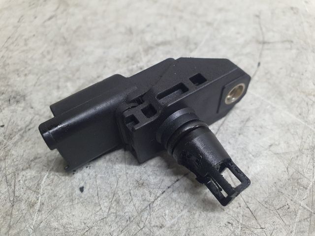 bontott FORD KUGA Szívócső Nyomásérzékelő