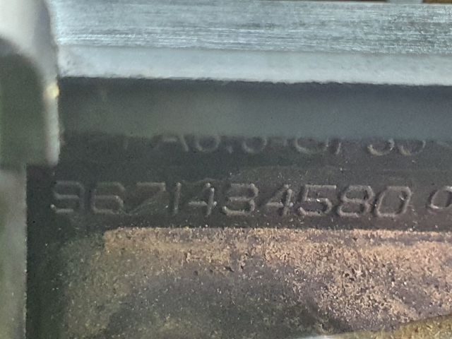 bontott FORD KUGA Szívósor